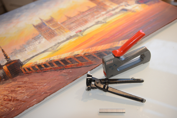 Leinwand spannen